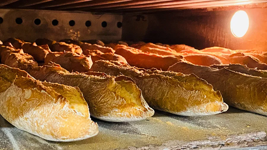 Bäckerei Christian Peter Brück - Baguette Steinofen